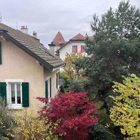 Proche Lausanne: Studio Bien Equipe Apartment Prilly Bagian luar foto